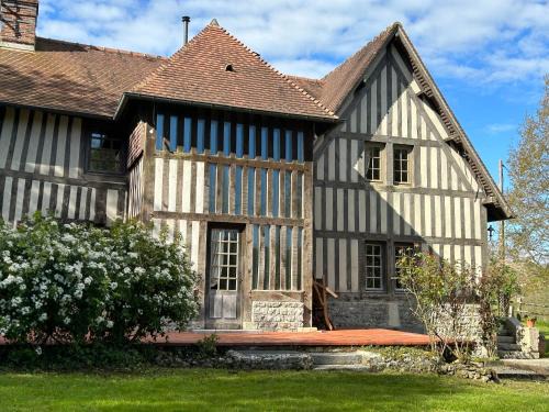 Manerbe House | Seaside Serenity at Les Hortensias: Guest Rated 10/10