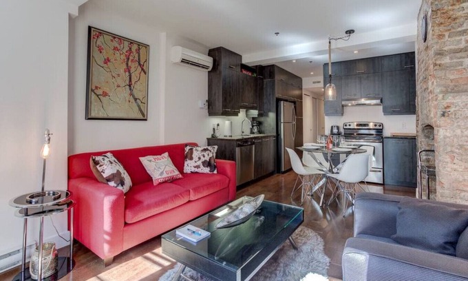 Lower Town Apartment | Experience Les Immeubles Charlevoix - Guest Rated 9.6/10