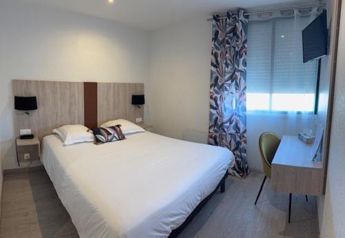 Saint-Pierre-d'Oleron Hotel | Experience Les Jardins d'Oléron: Oceanfront Retreat Awaits