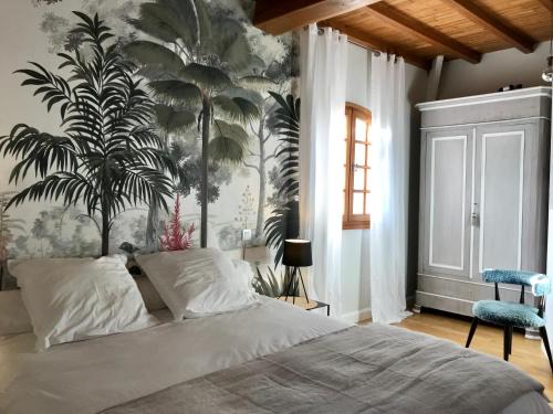 Lussan House | Gorgeous Les Jardins de Gaston: Oceanfront Bliss Awaits