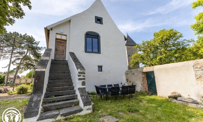 Saint-Ignat House | Convenient Les Jardins de Tirande - Family-Friendly Retreat