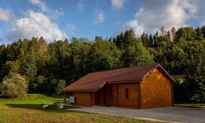 Bonlieu Ski Chalet | Experience Les Jardins du Hérisson Chalet 1 with Spa & Lake Views