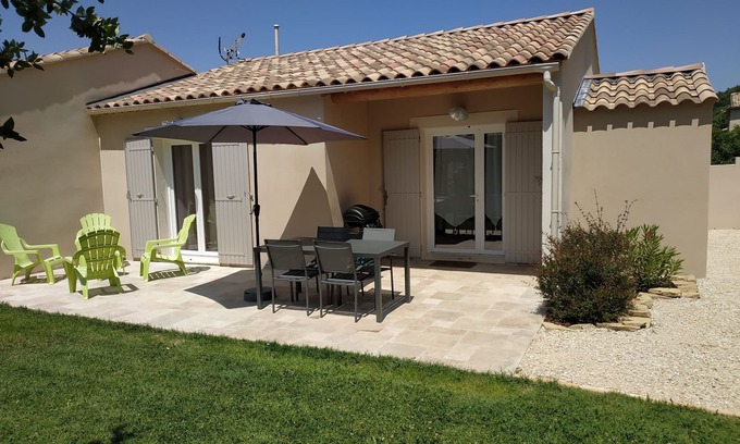 Entrechaux Cottage | Experience Les Lauzes de St Michel with Ocean View and Spa
