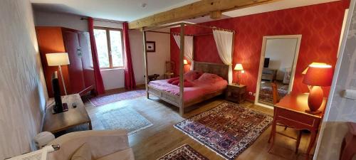 Fontaine-les-Vervins Hotel | Discover Les Lavandières de Fontaine: Oceanfront Getaway