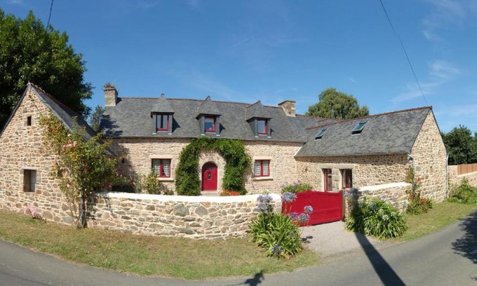 Lezardrieux House | Pet-Friendly Retreat at Les Longères du Trieux with Pool