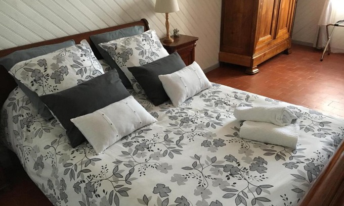 Bourre Bed & Breakfast | Oceanfront Escape at Les Mésanges - Rated 9.2/10 by Guests