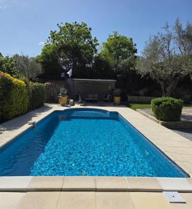 Castelnau-le-Lez Apartment | Relax at Les Mésanges: Oceanfront Oasis with Spa & Pool