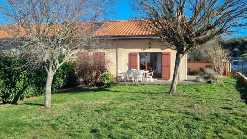 Agnat House | Discover Les Mésanges: Your Ideal Getaway Awaits