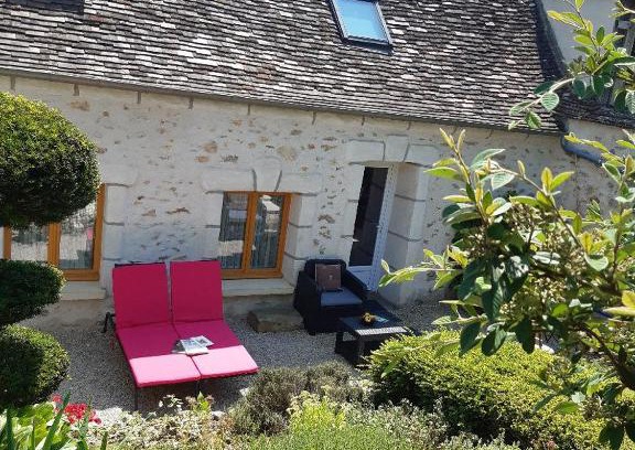 Petit Moisenay House | Discover Les Maharanis: Guest Rated 9.1/10 Experience