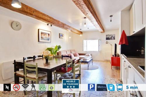 1st Arrondissement Apartment | St Charles Retreat: Family-Friendly Stay with Dining Options