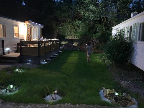 Saint-Cheron Other | Discover Les Mobil Homes d’Oliver Rob: Pet-Friendly Getaway