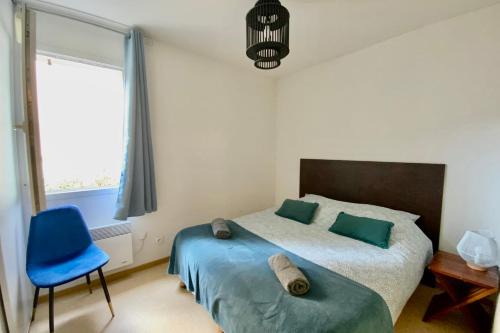 Avene House | Family-Friendly H40 Les Naïades with Pool and Pet Access