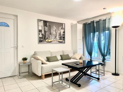 Le Chatelet-en-Brie Apartment | Les Nids Tranquiles - Pays de Fontainebleau