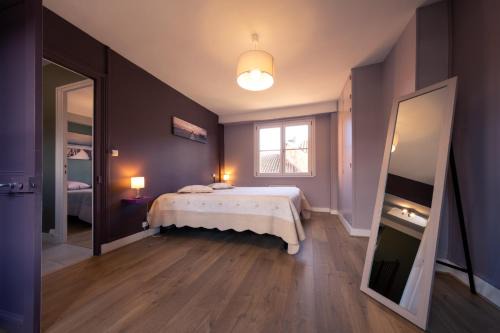 Cluny Apartment | Discover Les Orchidées: Family-Friendly Retreat, Rated 8.5/10