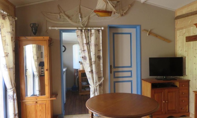 Vaubadon Bed & Breakfast | Delightful Stay at Les Petites Aunettes - Rated 9.4/10