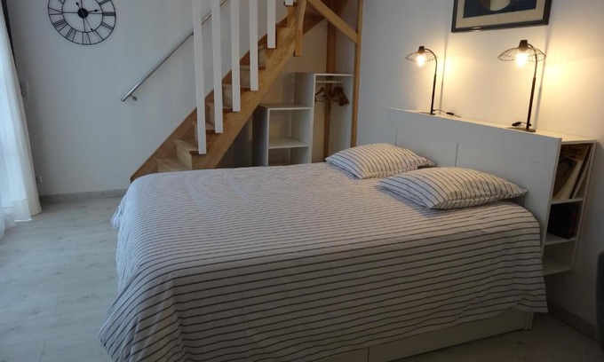 Bray-sur-Seine Bed & Breakfast | Experience Les Petites Tuileries: Pet & Child Friendly Stay