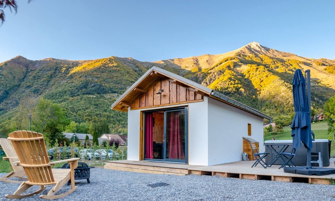 Aspres-les-Corps Ski Chalet | Discover Les Petits Ecrins with Private Spas and Pool