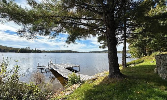 Lac-Sergent Ski Chalet | Les pieds dans l'eau (lake&spa)