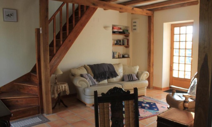 Deneze-sous-le-Lude House | Inviting Les Pins á La Cerniere Gites with Pool & Pet-Friendly