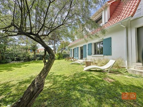 Ambleteuse House | Les Pins: Garden Level Retreat Steps from the Beach