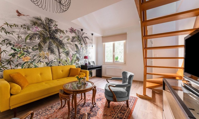 Arras Apartment | Discover Les Potiers 2: Stylish Duplex with Spa & Breakfast