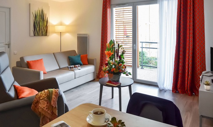 Montlucon Apartment | Inviting Les Rives du Cher: Comfortable T2 Apartment Retreat