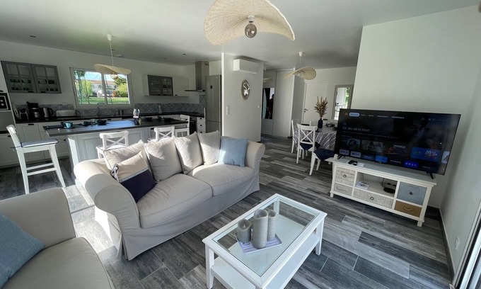 Chambon Villa | Relax at Les Rudali Villa with Private Pool & Ocean Views