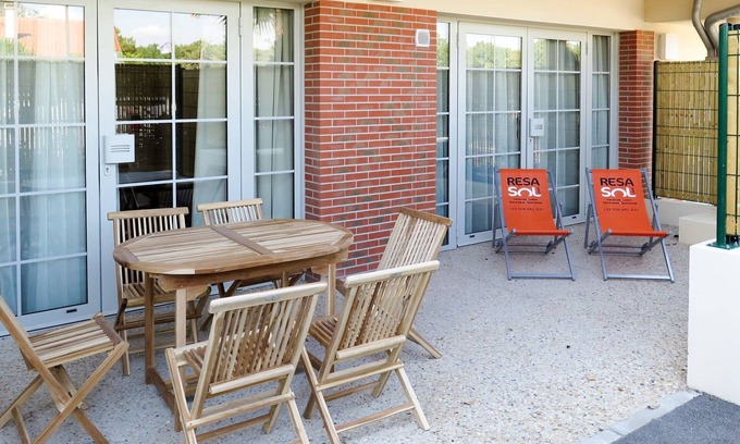 Vieux-Boucau-les-Bains Apartment | Les Sables d’Or T2 Cab by Interhome