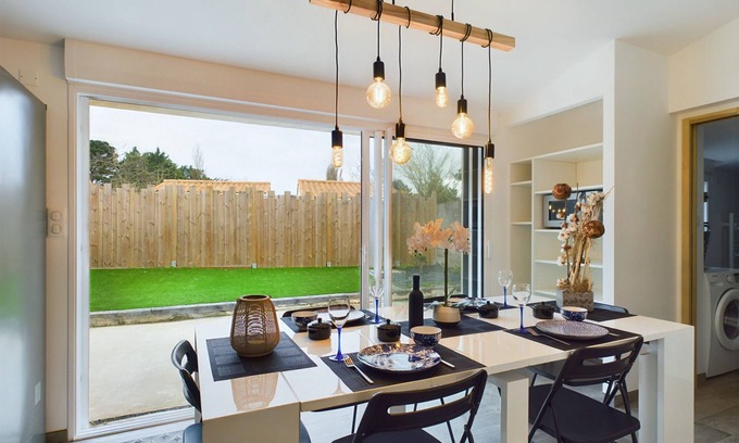 Olonne-sur-Mer Ski Chalet | Les Sables d'Olonne, house with garden for 6