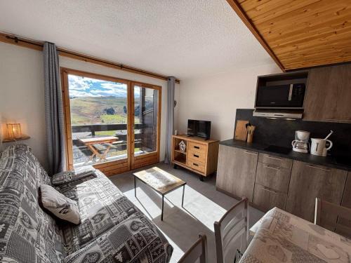 Les Saisies Apartment | Cozy Studio Les Saisies for Families and Pet Lovers