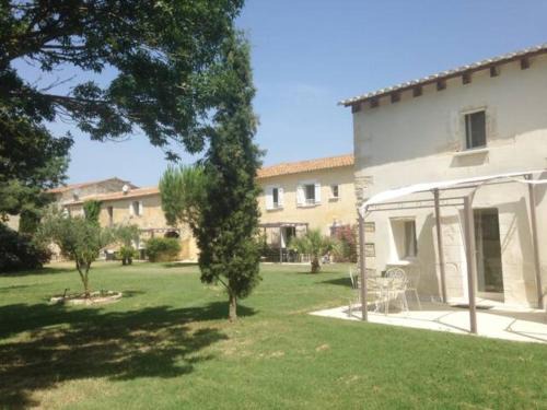 Saint-Gilles House | Discover Les Templiers: Private Mas with Pools & Ocean Views