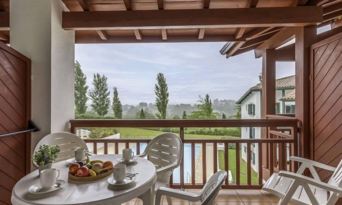 Arcangues Apartment | Oceanfront Escape at Les Terrasses d'Arcangues, Rated 8.8