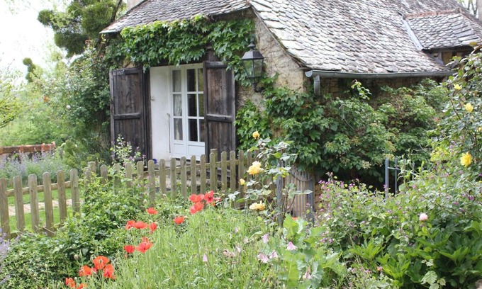 Coubisou House | Pet-Friendly Retreat at Les Terrasses de Labade Gite