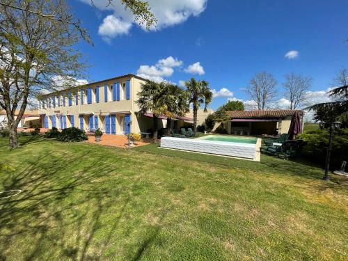 Saint Ouen d'Aunis House | Experience Les Trois Cèdres with Ocean View & Pool Access