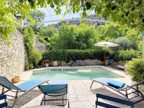 Robion House | Gite le chat bleu: Oceanfront Haven with Top Amenities