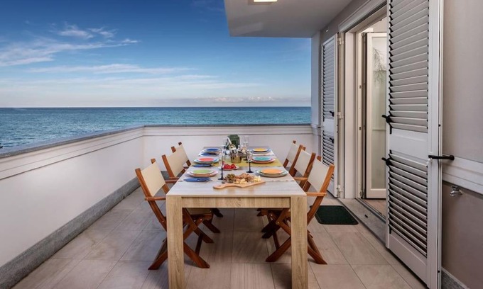 Ceriale Apartment | Les Voiles - Trilocale sul mare