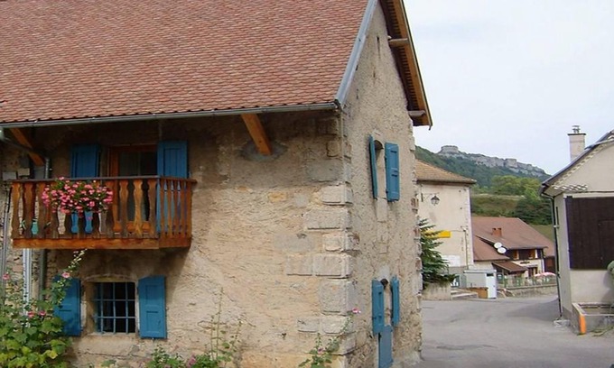 Gresse-en-Vercors House | Discover Les Volets Bleus: Pet & Child Friendly Escape
