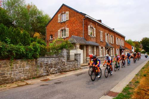 Lessive Bed & Breakfast | Idyllic Les2sources Bike-B&B with Delicious Breakfast