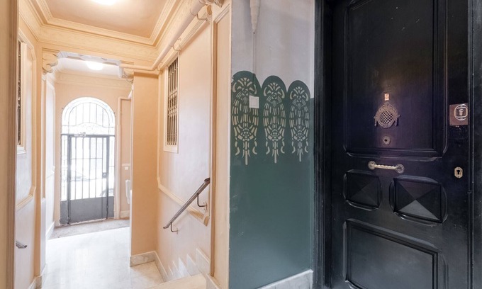 Gracia Apartment | Spacious Lesseps Two Bedroom Apartment with Key Amenities