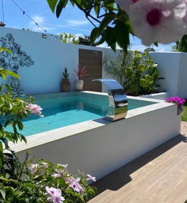 Los Franceses-la Vega House | Discover Valhalla: Oceanfront Escape with Perfect Reviews