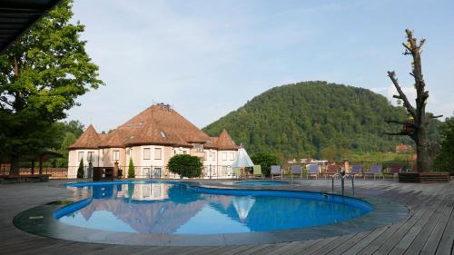 Shaian Hotel | Discover LETIZIA Country Club: Pet-Friendly & Oceanfront Escape