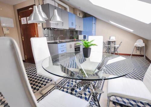 Plaza de Toros Vieja Apartment | Child-Friendly Stay at Letmalaga Perchel - Rated 8.1/10