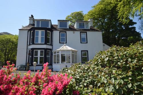 Cairndow House | Welcome to Lettermay House: Family-Friendly 4-Star Escape