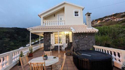 Ponta do Sol House | Pet-Friendly Levada Nova House with Oceanfront Views