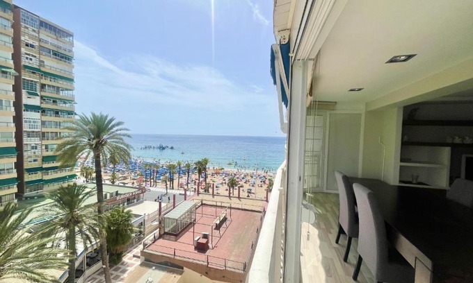 Benidorm Centro Apartment | Experience Oceanfront Living at Levante Sea Views la Gavina