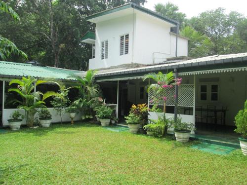 New Town House | Budget-Friendly Stay at Levi's Tourist in Anuradhapura