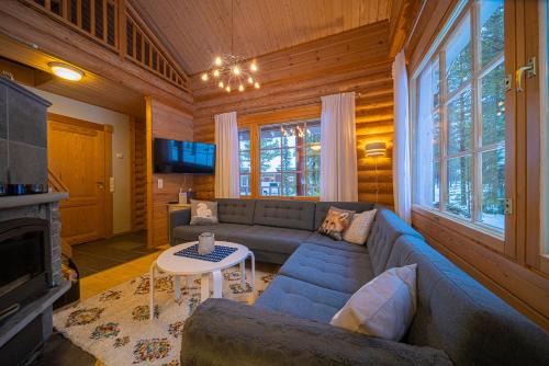 Sirkka House | Elegant Levillas Kätkänkuja 2A: Pet & Child Friendly Stay
