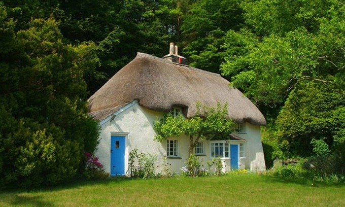 Lewtrenchard Cottage | Family-Friendly Lew Quarry Cottage with Cozy Open Fire