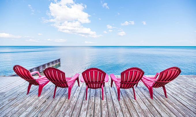 Lexington House | Relax at Lexington Beach House with Private Beach Access