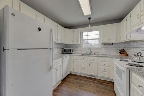 Lexington House | Cozy Lexington Retreat Steps from Main St Attractions
